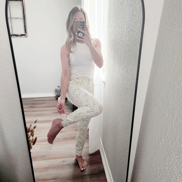 Judy Blue Skinny Jeans Wildflower Size 3 Size 5 Size 7 Size 9 Size 11 Size 13 - Picture 8 of 15